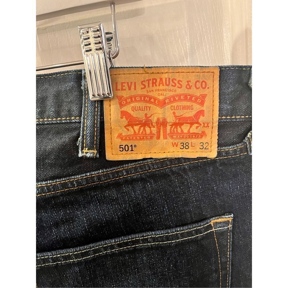 Levi’s 501 Dark Wash Button Fly Jeans sz 38X32 EUC UNWORN - Picture 7 of 8